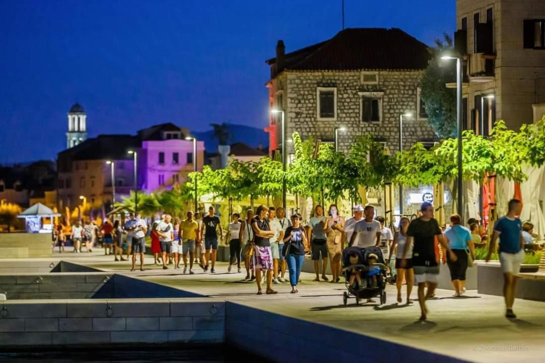 Modern Apartment Near Split & Trogir Kaštela Esterno foto