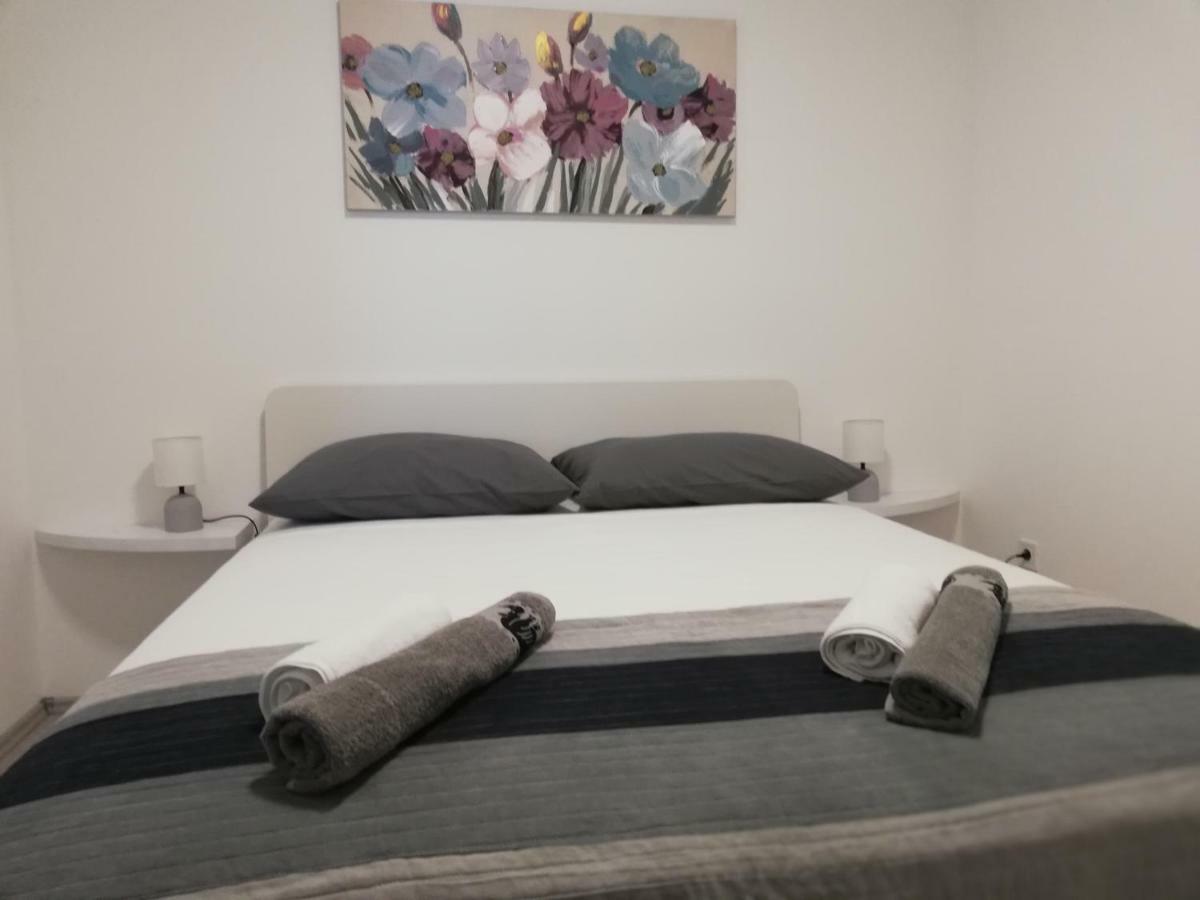 Modern Apartment Near Split & Trogir Kaštela Esterno foto
